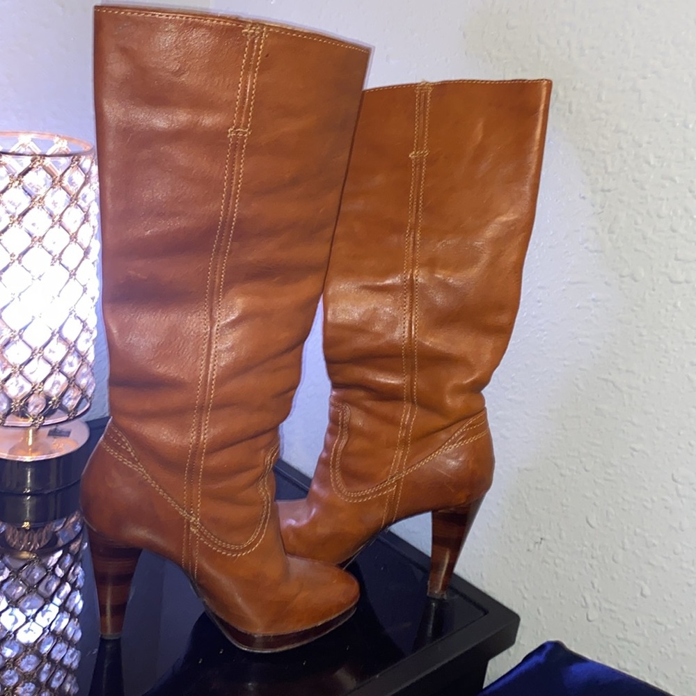 GORGEOUS HEELED LEATHER FRYE TALL